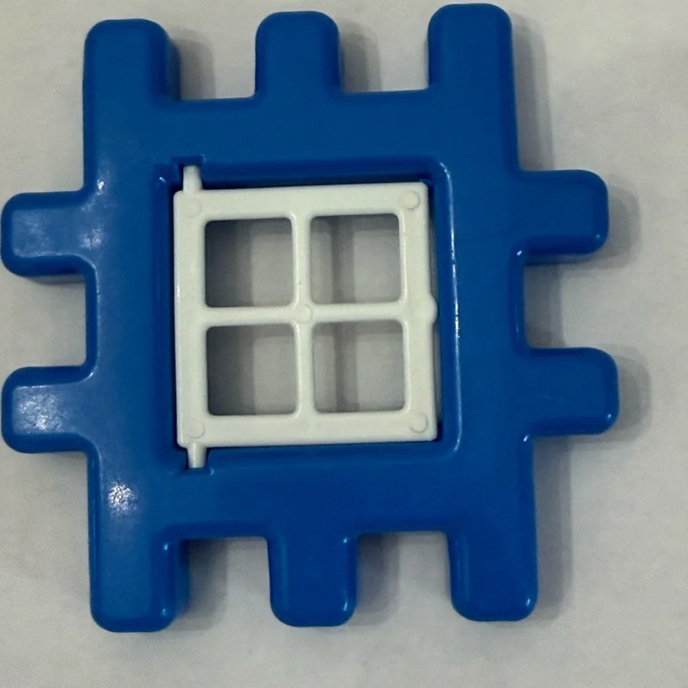 VTG Little Tikes Waffle Blocks 5 Piece Lot‎ 4 Windows 1 Door Red & Blue 4 Inches